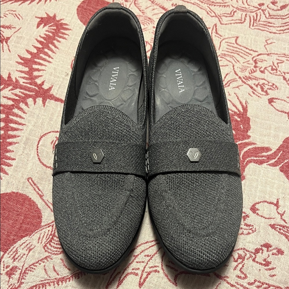 VIVAIA Women's Dark Gray Knit Loafers - Comfortable Slip-On Flats